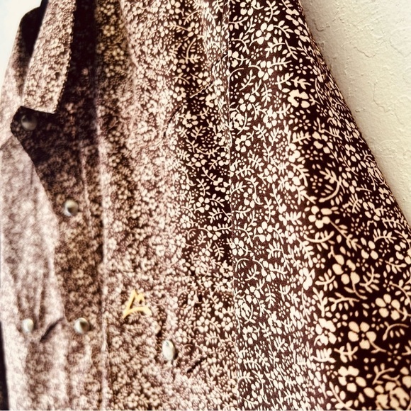 Icy Denver Brown Floral Pearl Snap Western Shirt Small - Picture 2 of 10